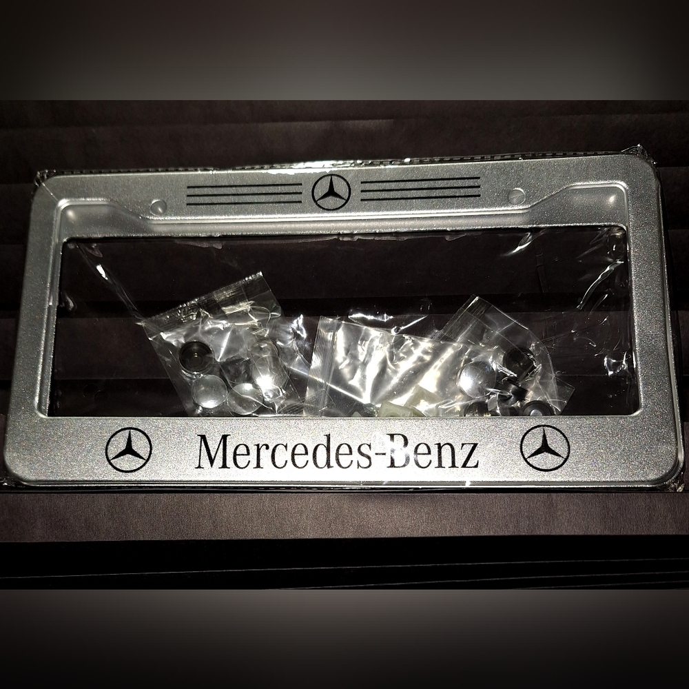 Mercedes Benz Silver License Plate Frame Set Of 2 - Picture 2 of 2